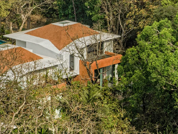 In Assagao’s Quietest Corner, Vianaar Crafts Homes Led by Nature