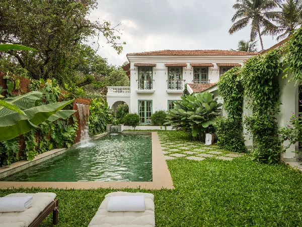 Lush Courtyard, a Bio-Filtered Pool, and an Abundance of Skylights, This Vianaar Villa Has It All