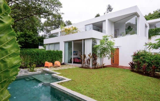Materials That Define Modern Luxury Homes in Goa