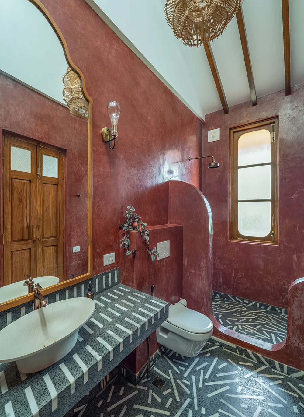 4bhk Manor in Assagao with lush environs
